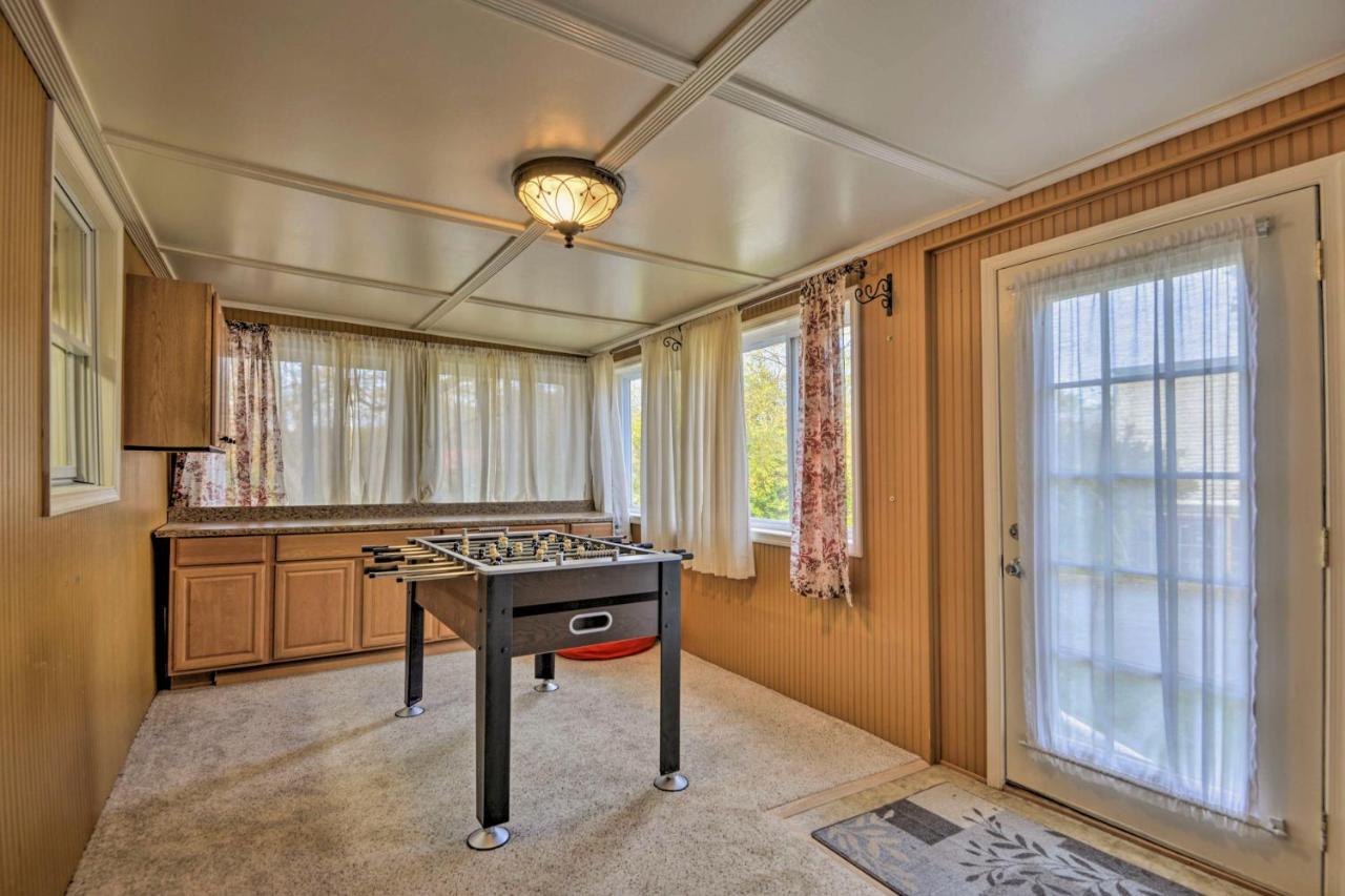 Spacious Home By Finger Lakes And Watkins Glen! Burdett Exterior foto